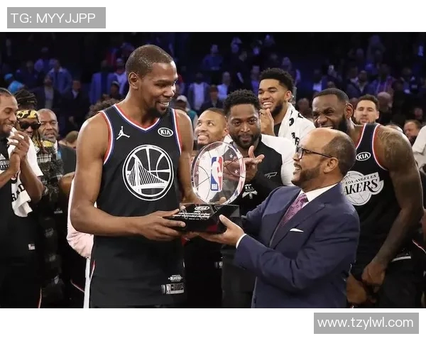 足球明星元老队全明星阵容揭晓传奇球员齐聚一堂再战绿茵场